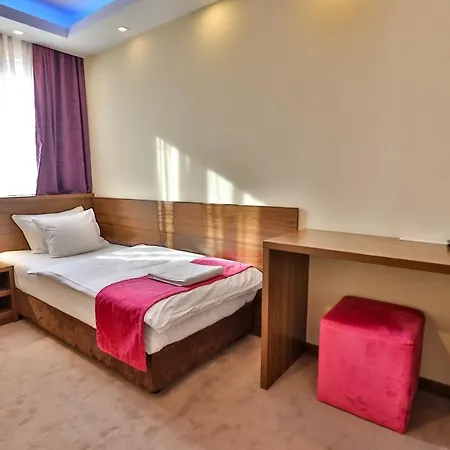 Boutique Hotel Golden Star Tuzla Exterior foto