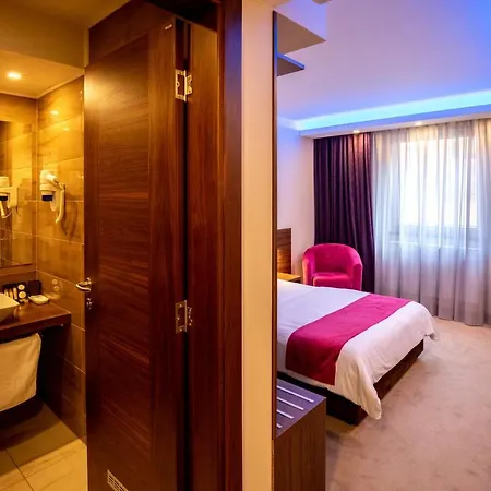 Boutique Hotel Golden Star Tuzla Exterior foto