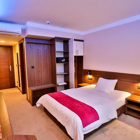 Boutique Hotel Golden Star Tuzla Exterior foto