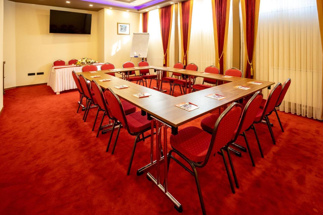 Boutique Golden Star
