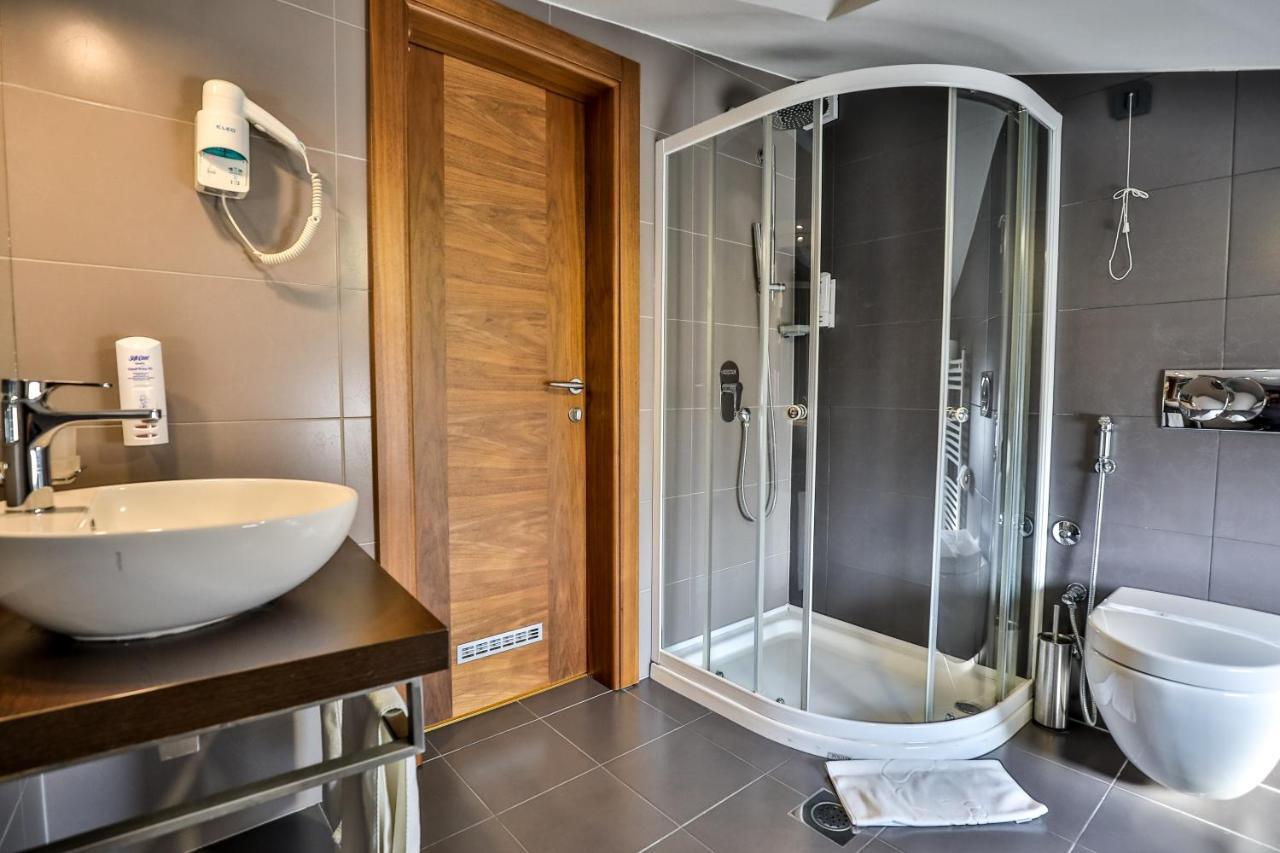 Boutique Golden Star 3* Tuzla